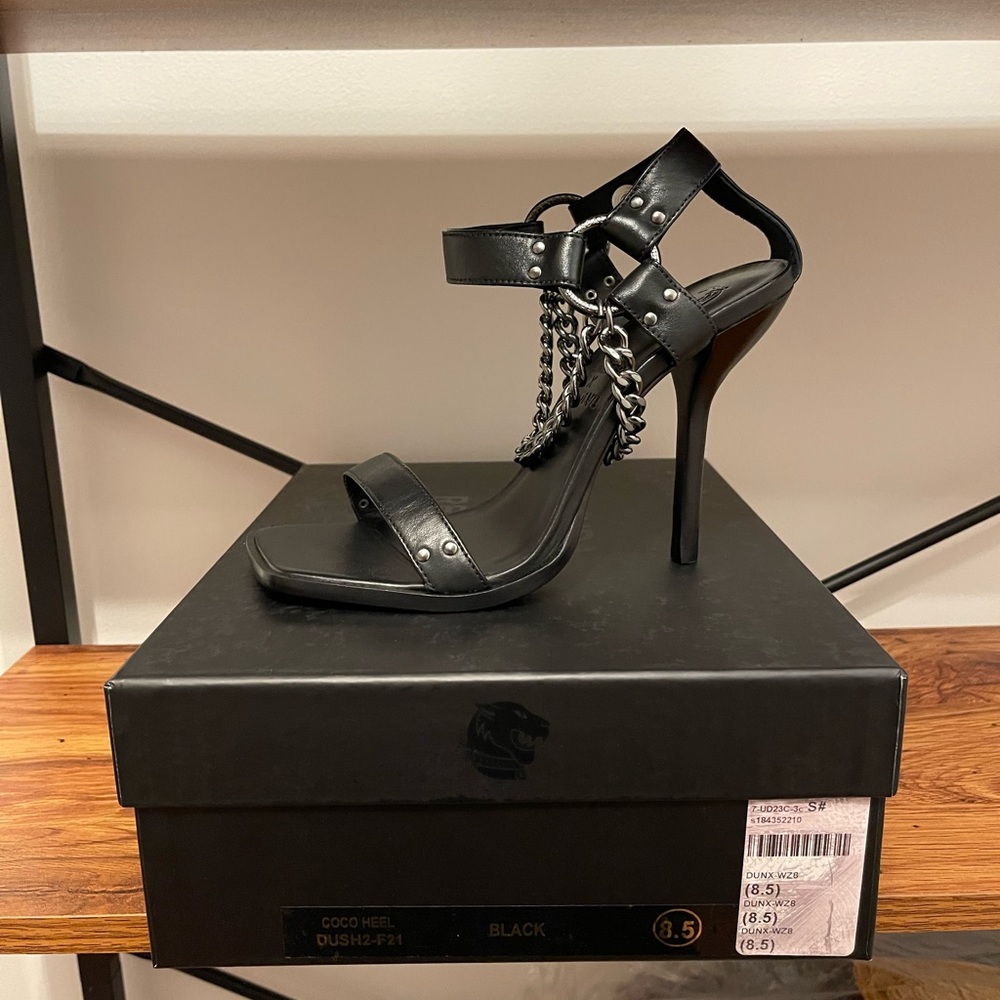 COCO HEEL DUNDAS x REVOLVE Color: Black Size: 8.5